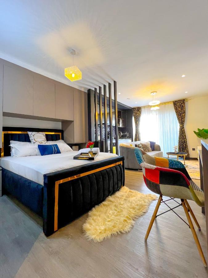 Escada Next Level Luxurious Home Найроби Екстериор снимка
