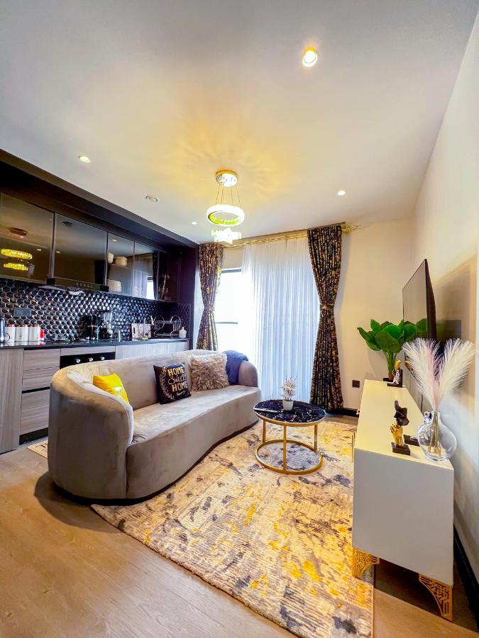 Escada Next Level Luxurious Home Найроби Екстериор снимка
