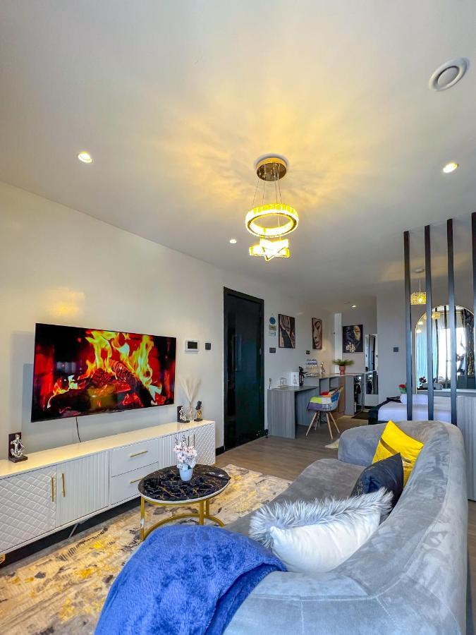Escada Next Level Luxurious Home Найроби Екстериор снимка